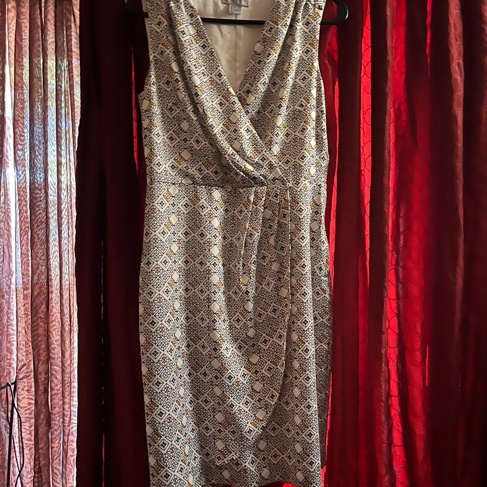 Elegant Patterned Sleeveless Dress